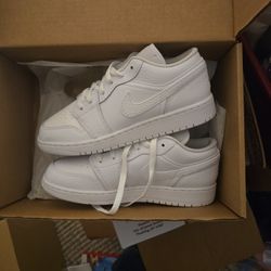 Nikes Size 6.5