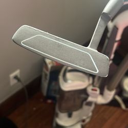 RH putter