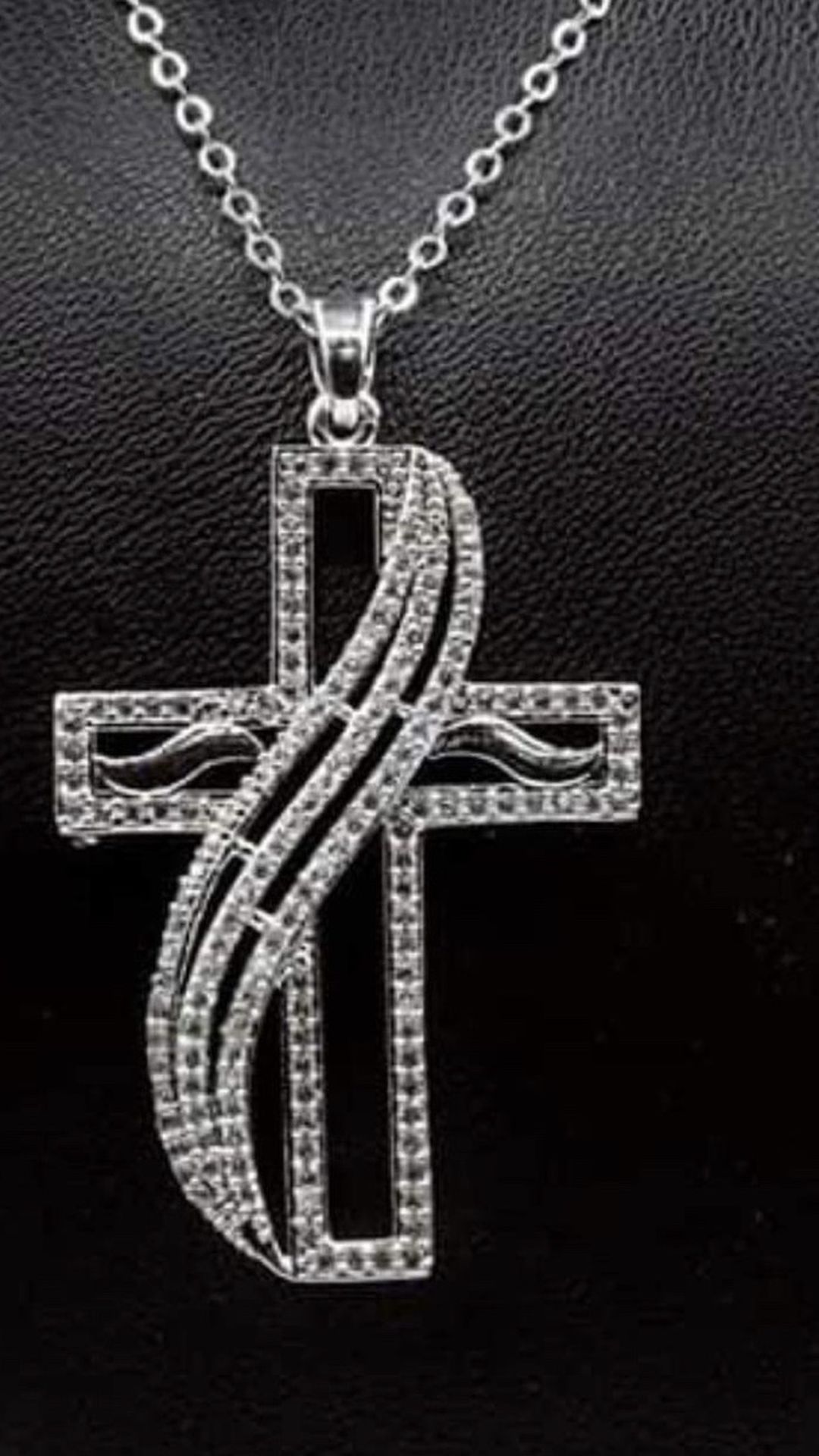 3 diamonds Elegant Jewelry