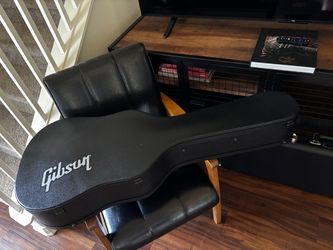 Gibson Acoustic Case