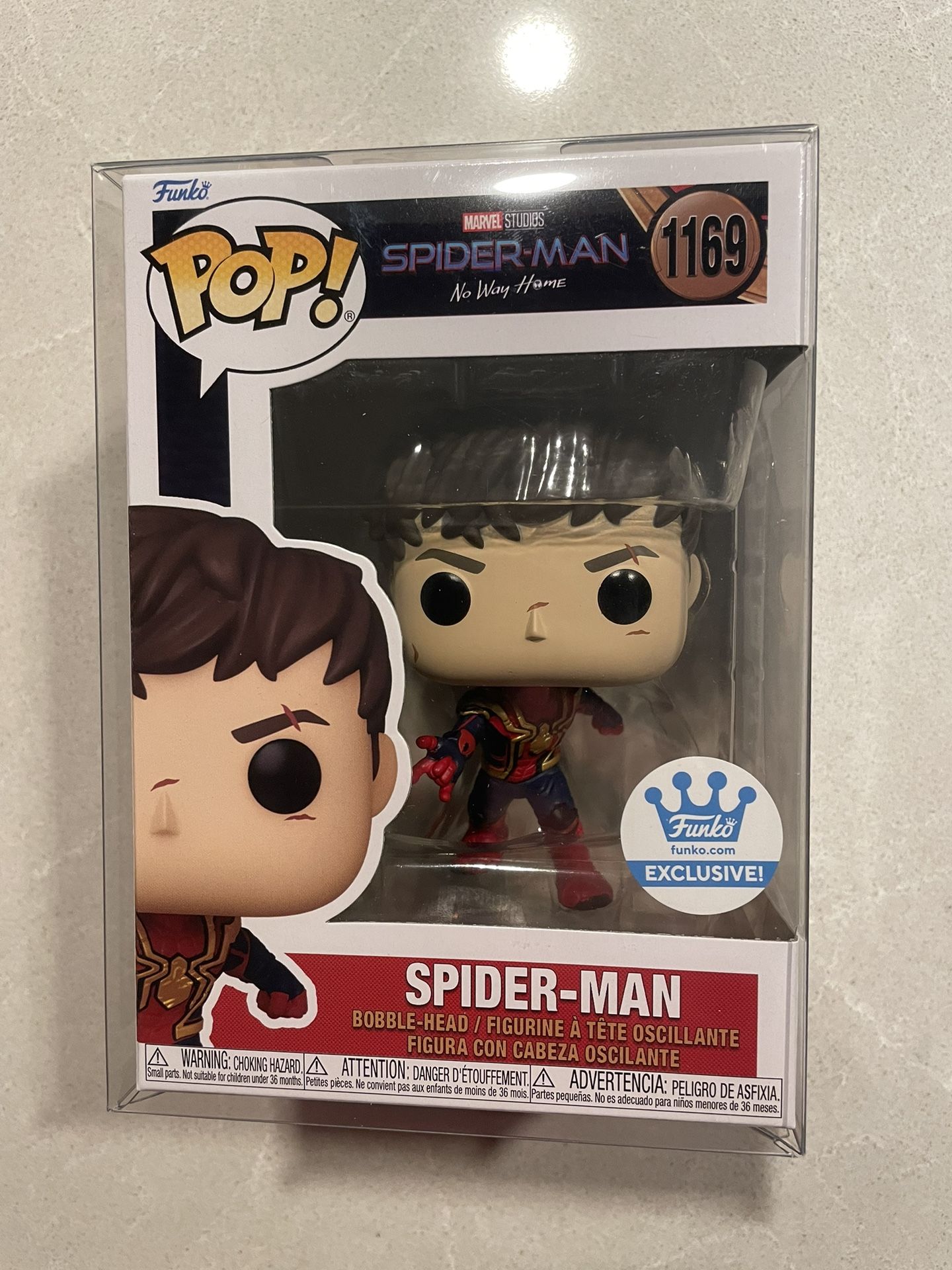 Spiderman Unmasked Battle Damage Funko Pop *MINT* Online Shop Exclusive Marvel No Way Home 1169 with Protector Spider-Man Avengers Spidey Peter Parker