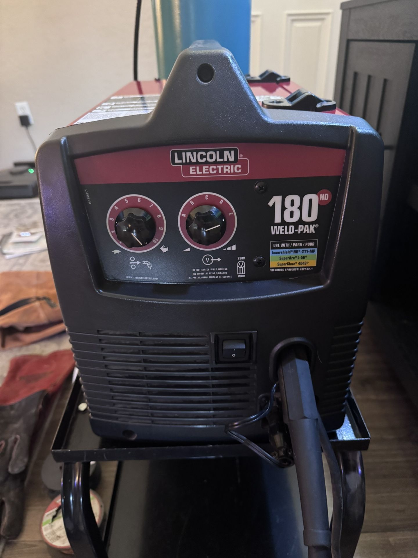 Weld-Pak 180 Amp MIG Flux-Core Wire Feed Welder, 230V, Aluminum Welder with Spool Gun