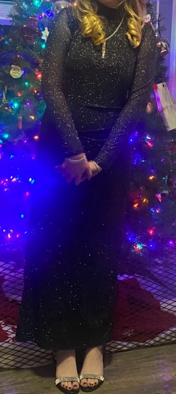 Black Glitter Long-Sleeve Dress – Size Medium (Worn Once)