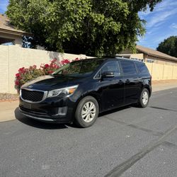 2016 Kia Sedona 