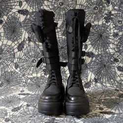 Black Platform Combat Boots w/ Pockets – Size 8M – Alt/Goth Cyber Boots – Chunky Knee High Zip Boots
