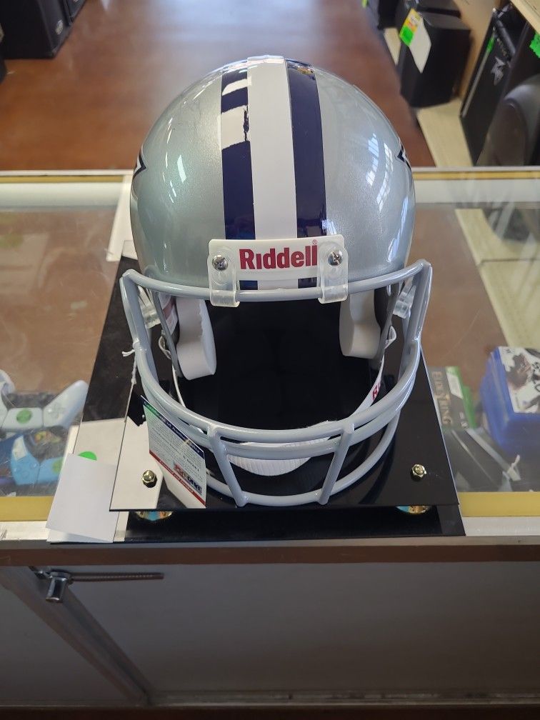 DALLAS COWBOYS SIGNED HELMET