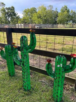 Metal yard art
