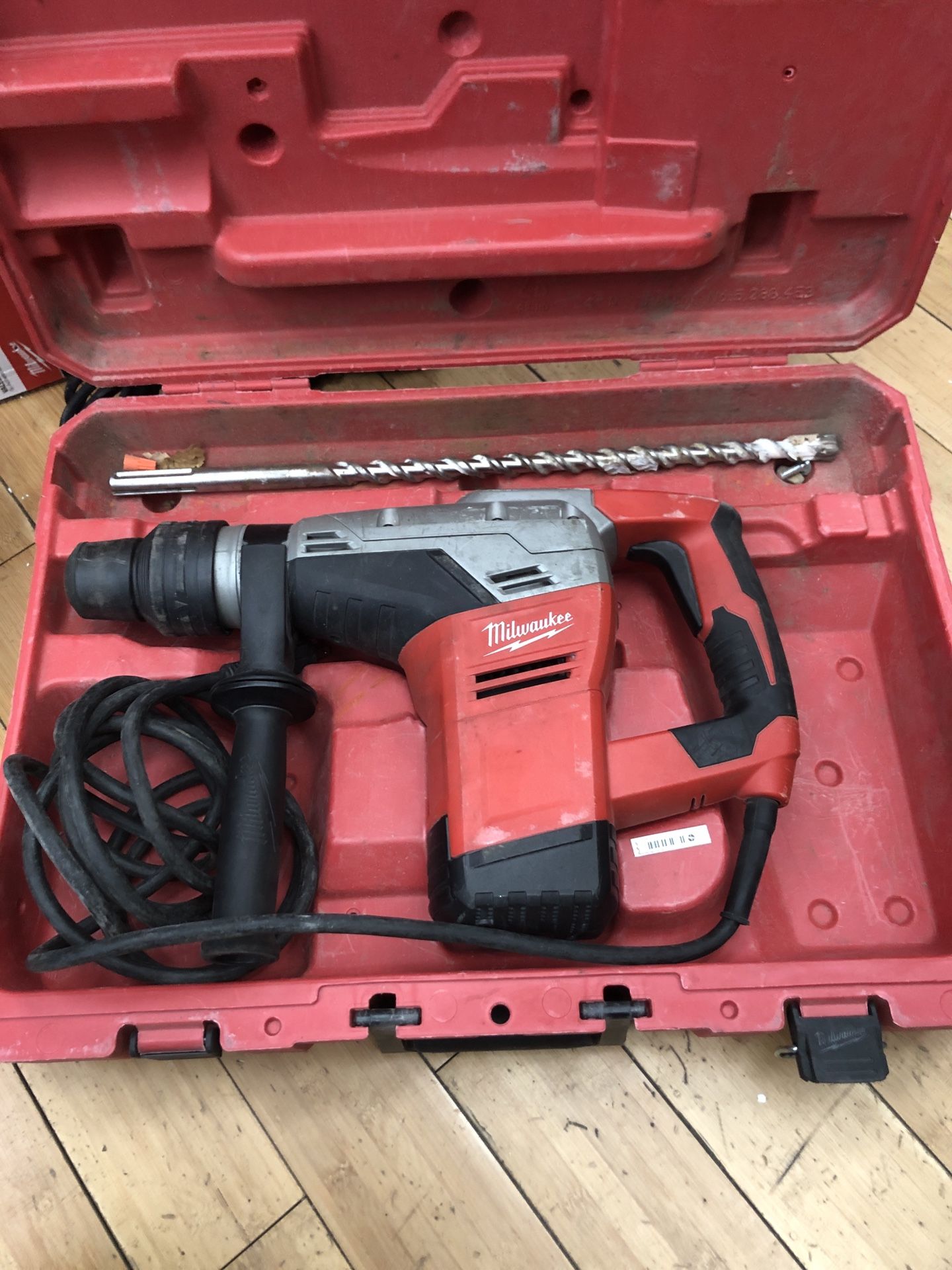 Milwaukee 1-9/16 SDS Plus Hammer Drill
