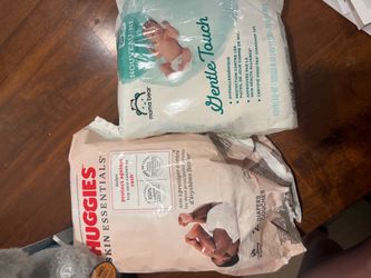 Newborn Diaper Bundle – Huggies & Mama Bear