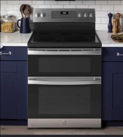 GE double oven with 5 burners