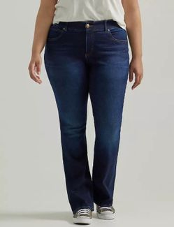 Women’s Lee Plus - Regular fit, bootcut mid rise dark blue jeans. Size 24W Medium brand new with tags in bag