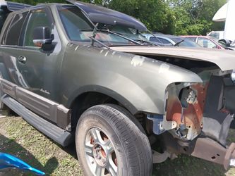 Parts for 2003 Ford Expedition Eddie Bauer