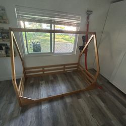 Montessori House Bed 