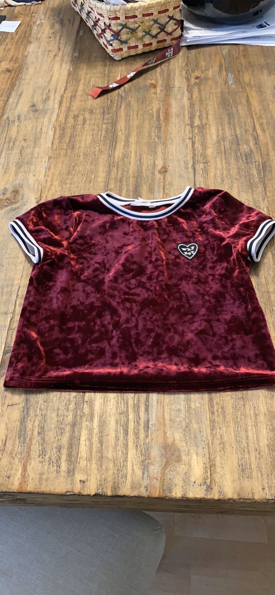 Burgundy velour kids top Sz medium