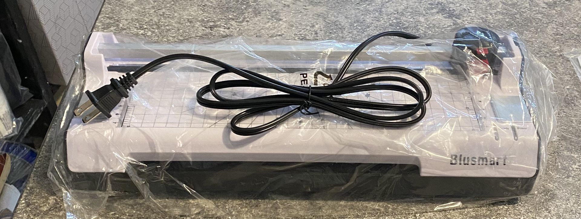 Blusmart BL01 A4 Laminator 4 in 1 Hot / Cold Roller Laminator with Instructions