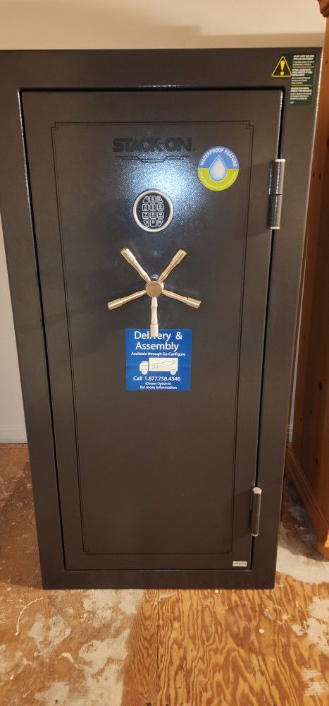 STACK-ON 36-40 GUN SAFE