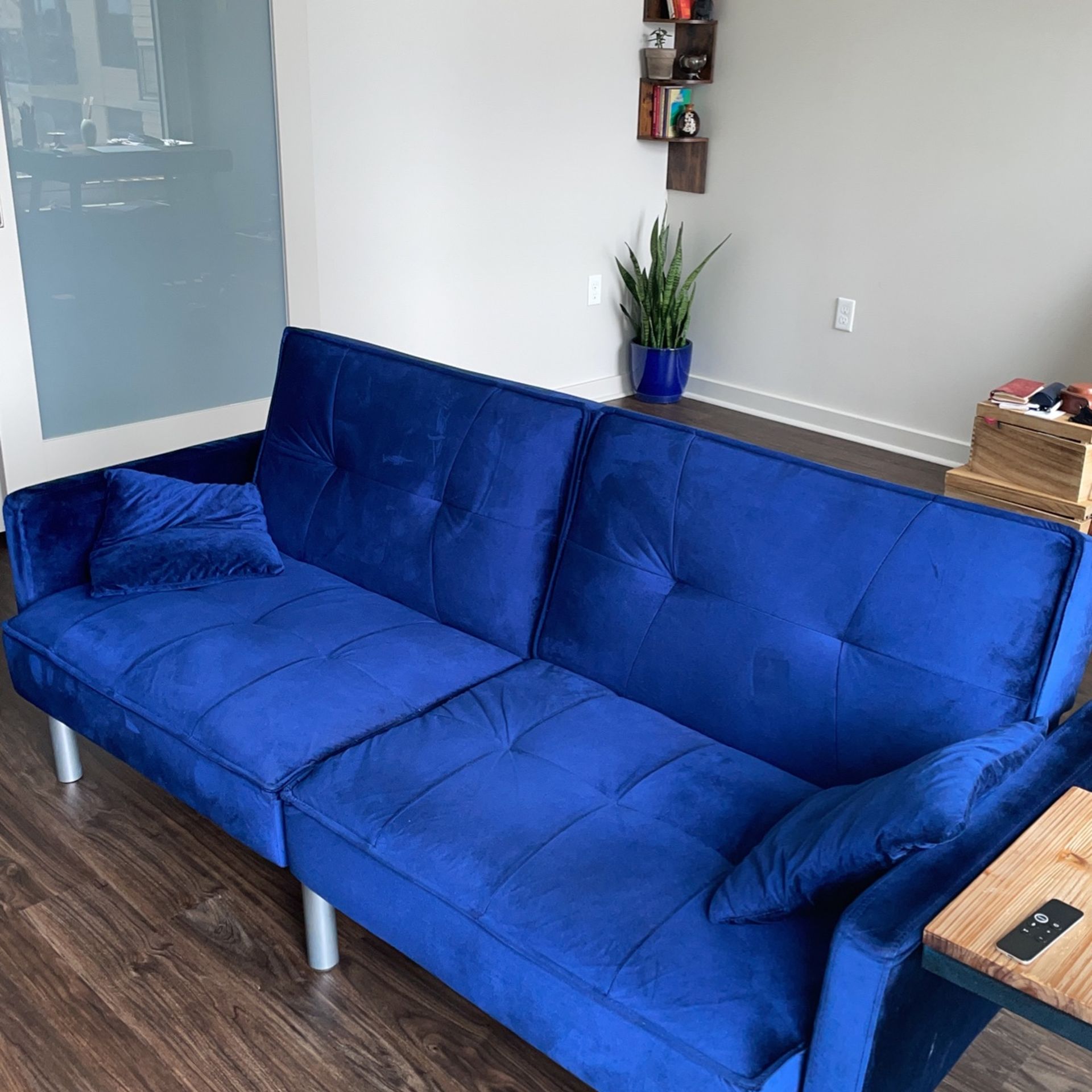 Hemphill 75.5” Velvet Square Arm sleeper