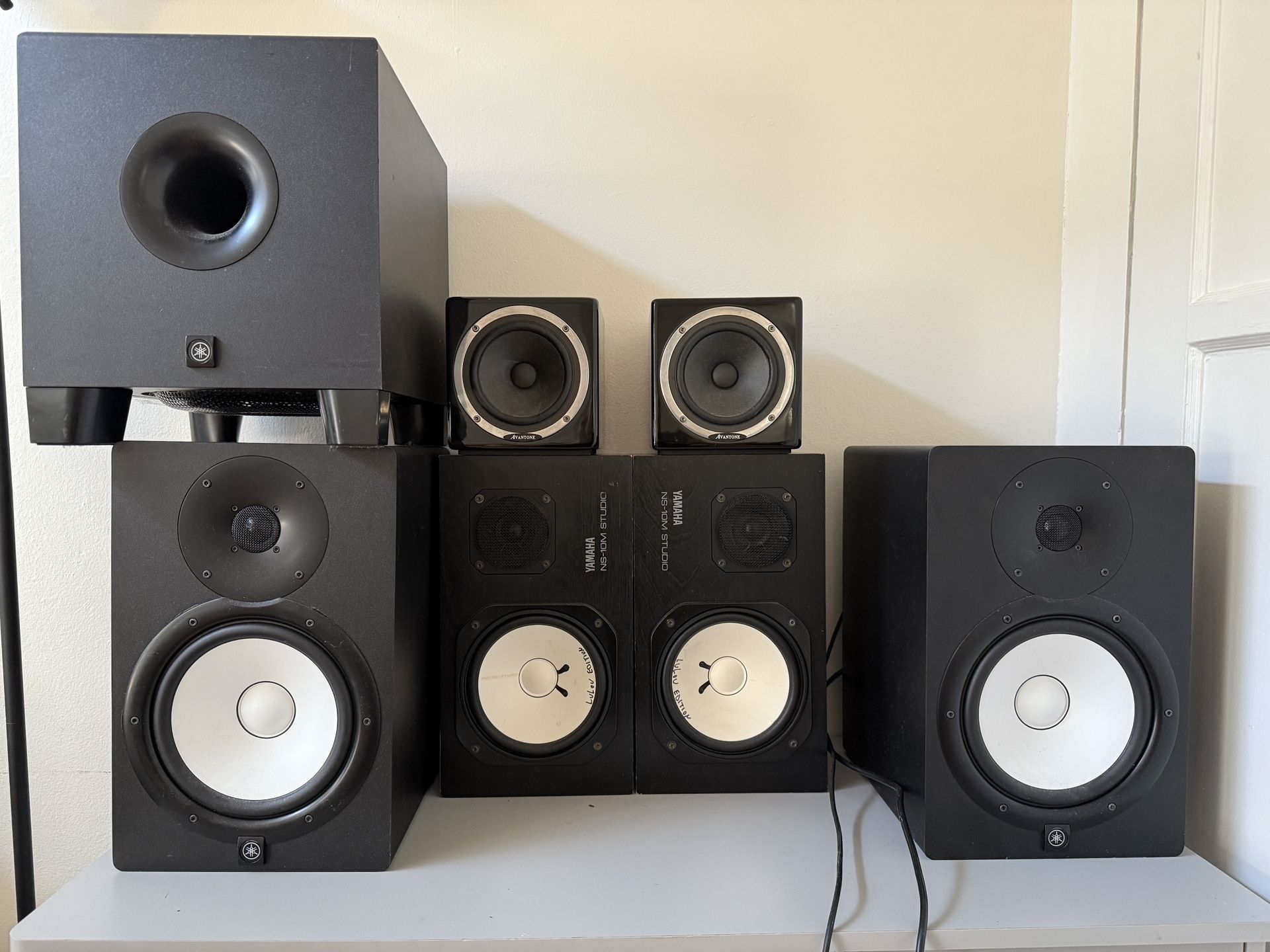 Pro Studio Monitor Bundle – Yamaha HS8 Pair + Sub, NS-10M, Avantone MixCubes