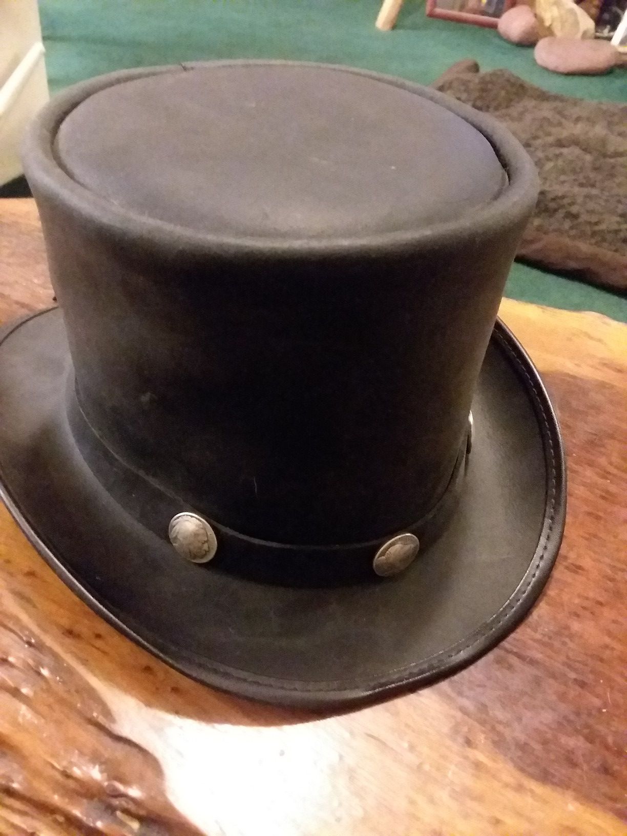 louis vuitton hat black leather for Sale in Phoenix, AZ - OfferUp