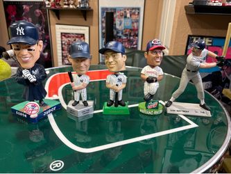 New York Yankees- Bobblehead/Figurine set