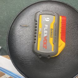 Flew Dewalt Battery 9.0