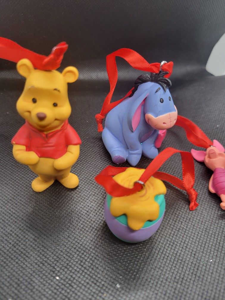Disney Set Of 4 Winnie The Pooh Ornaments 