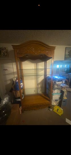 Entertainment hutch