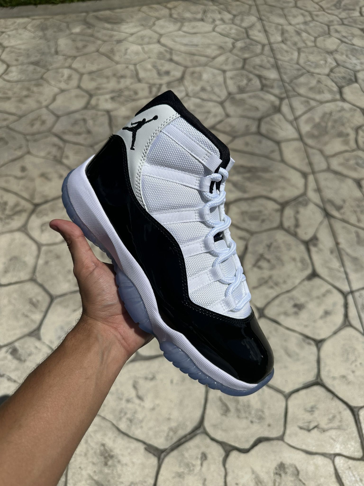 Air Jordan Retro 11’s High " Concord "