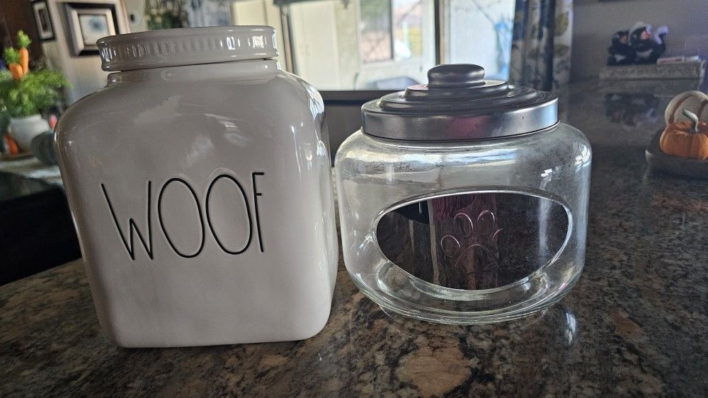 Pet Food/treat Containers