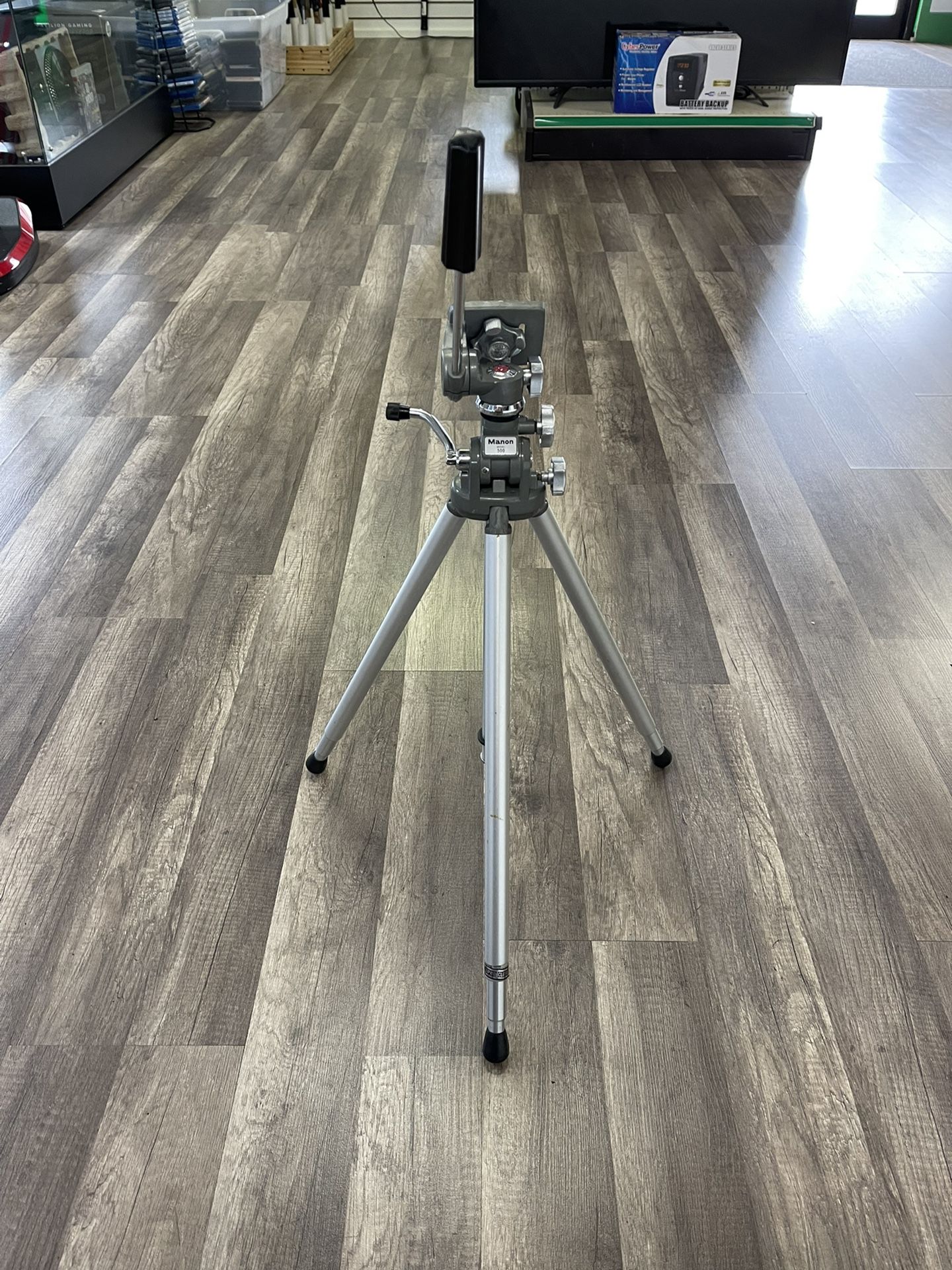 Manon 500 Tripod