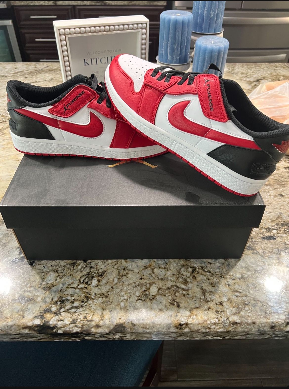 Jordan 1 Low FlyEase