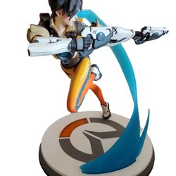 Tracer Lena Oxton Statue Blizzard Collectible 