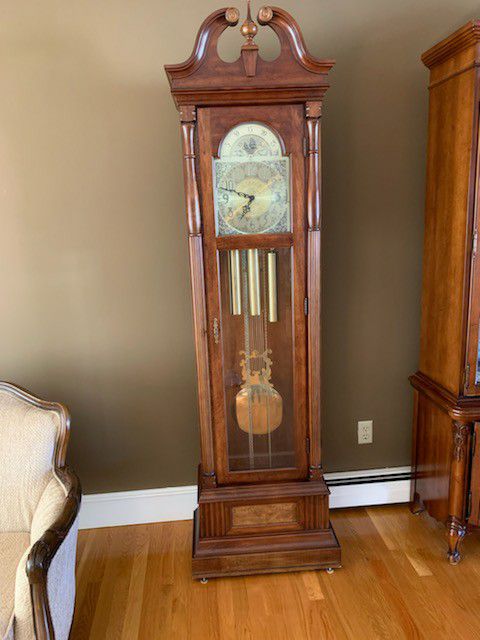 Vintage Grandfather Clock 
