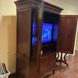 Armoire dresser