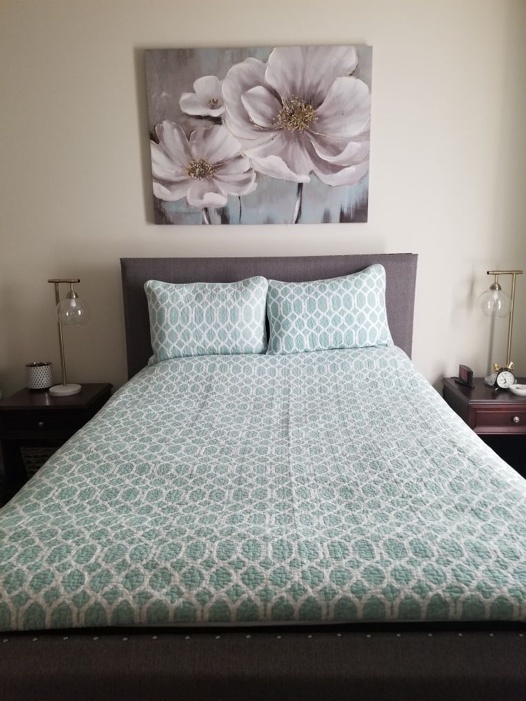 Tommy Bahama aqua trellis quilt plus shams