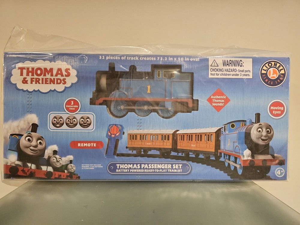 Brand New Lionel Thomas & Friends Ready To Play Set Battery Powered Model Train Set With Remote