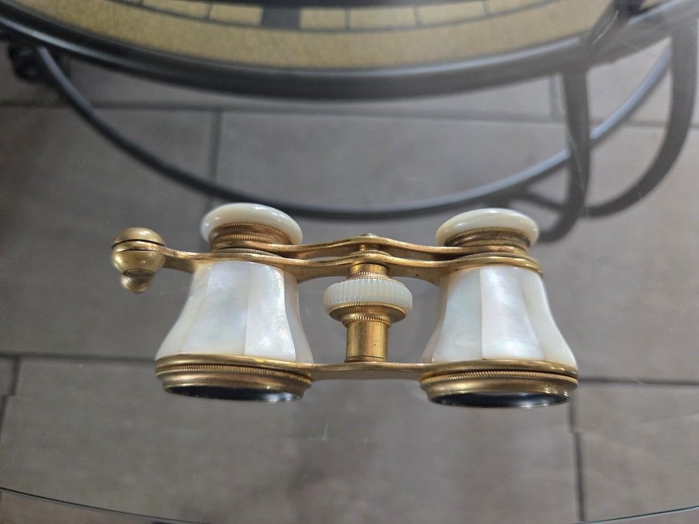 Pearl Opera Binoculars Viewing Glasses Antique 