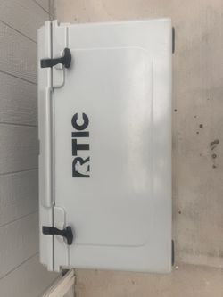 Cooler RTIC 65