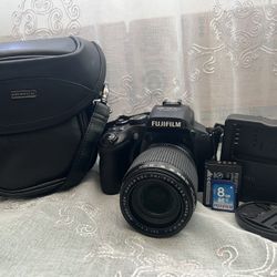 FujiFilm FinePix HS50 EXR Digital Camera 16MP
