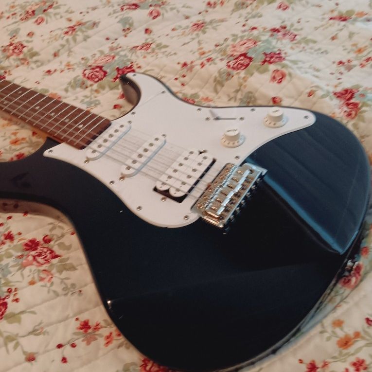 Pacifica Electric Guitar