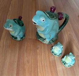 Majolica Vintage Frog set