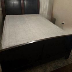 Bedroom Set (Queen)