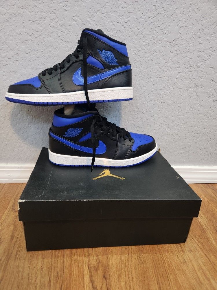 Air Jordan 1 Mid Black Hyper Royale Size 10.5
