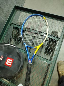 Raqueta de tenis wilson