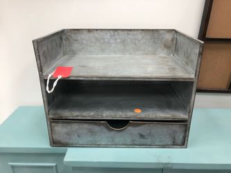 Metal Organizer Stand