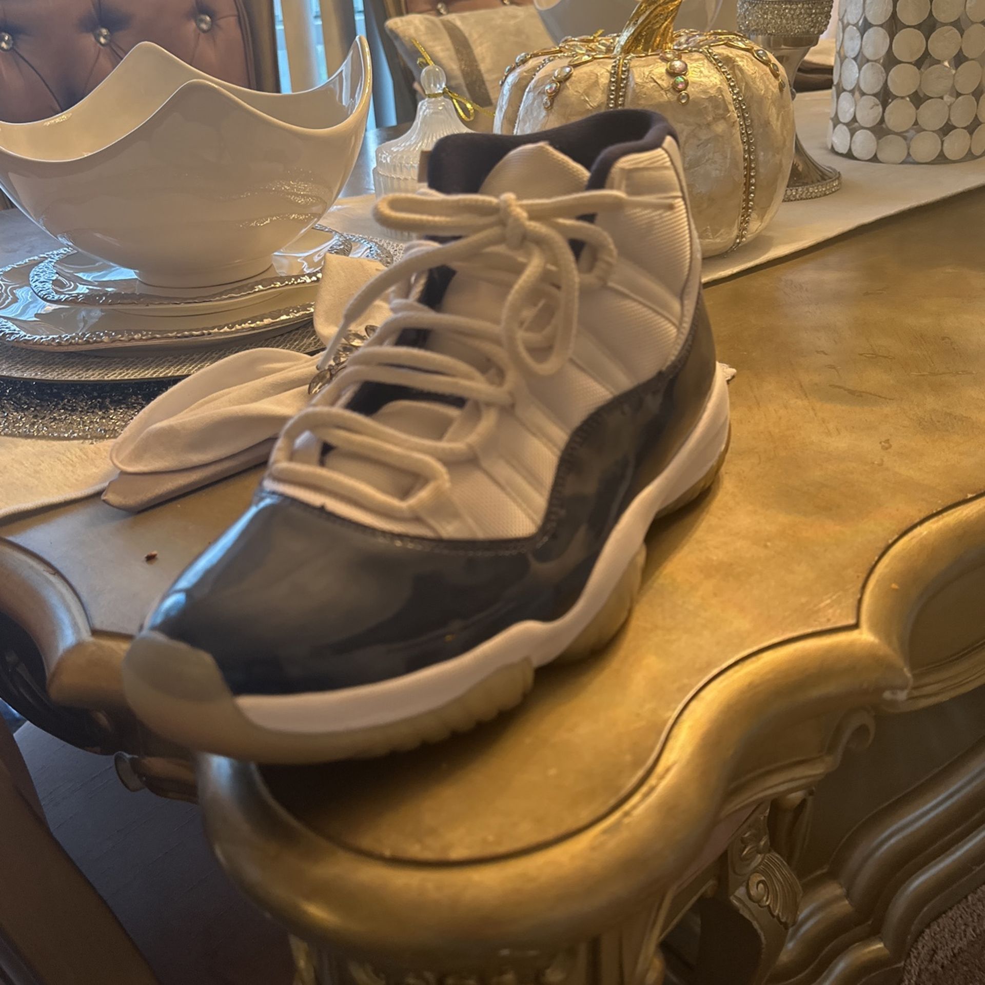 Jordan 11 Georgetown