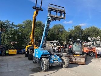 Genie 5519 Reach Forklift