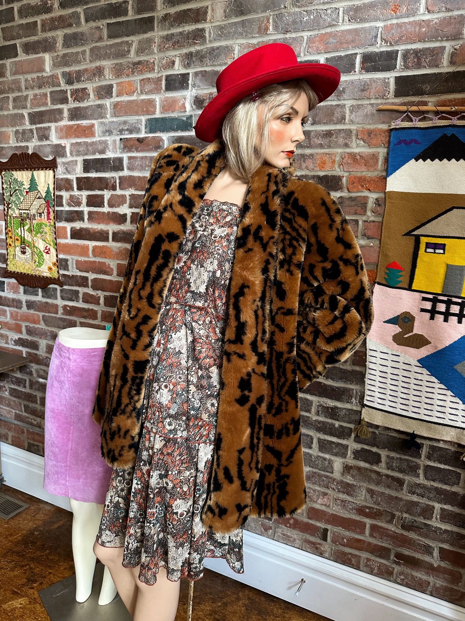 Vintage Faux Fur Tiger/Leopard Coat Lined Pockets Oversized Small 
