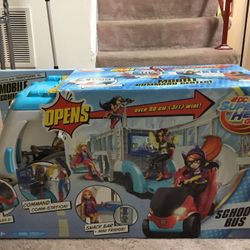 DC SuperHero Girls School Bus Vehicle Toy (the bus transforms into a mobile commander center, over 3 ft wide)