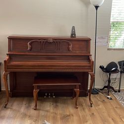 Baldwin Hamilton Upright Piano